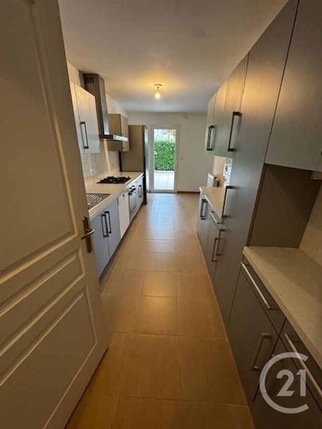 Appartement F3 à vendre - 3 pièces - 83,15 m2 - Ferney Voltaire - 01 - RHONE-ALPES