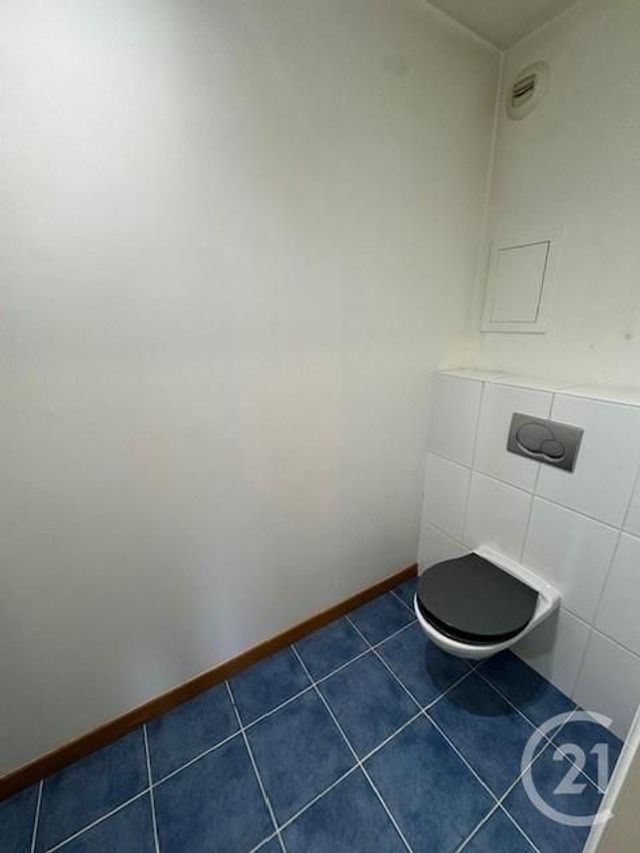 Appartement F3 à vendre - 3 pièces - 83,15 m2 - Ferney Voltaire - 01 - RHONE-ALPES