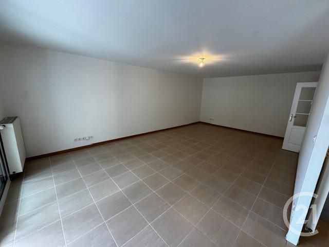 Appartement F3 à vendre - 3 pièces - 83,15 m2 - Ferney Voltaire - 01 - RHONE-ALPES