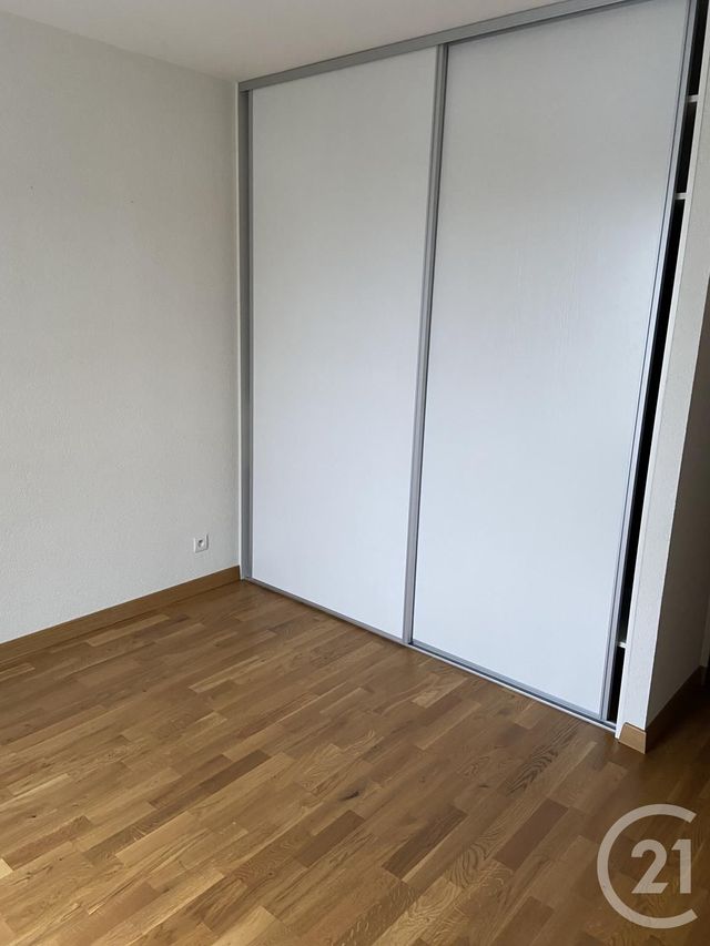 Appartement F4 à louer - 4 pièces - 94,56 m2 - Cessy - 01 - RHONE-ALPES