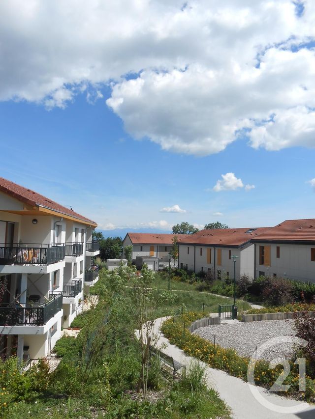 Appartement Duplex &agrave; louer - 4 pi&egrave;ces - 93,79 m2 - Echenevex - 01 - RHONE-ALPES