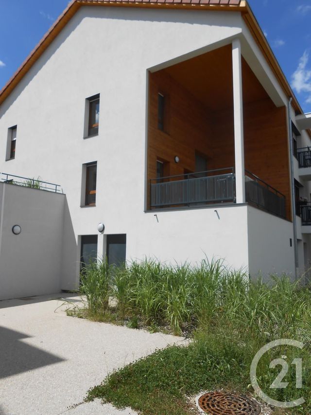 Appartement Duplex &agrave; louer - 4 pi&egrave;ces - 93,79 m2 - Echenevex - 01 - RHONE-ALPES