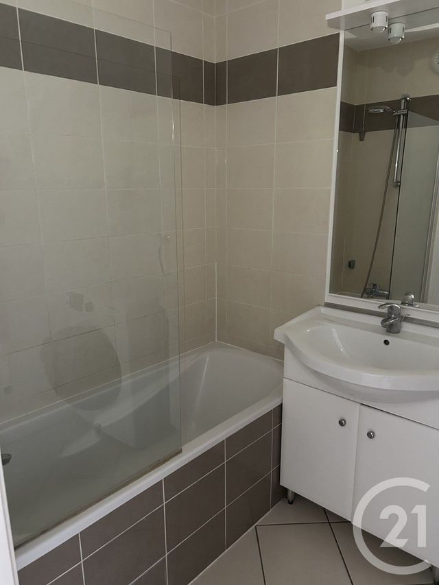 Appartement F2 &agrave; louer - 2 pi&egrave;ces - 40,56 m2 - Ambilly - 74 - RHONE-ALPES