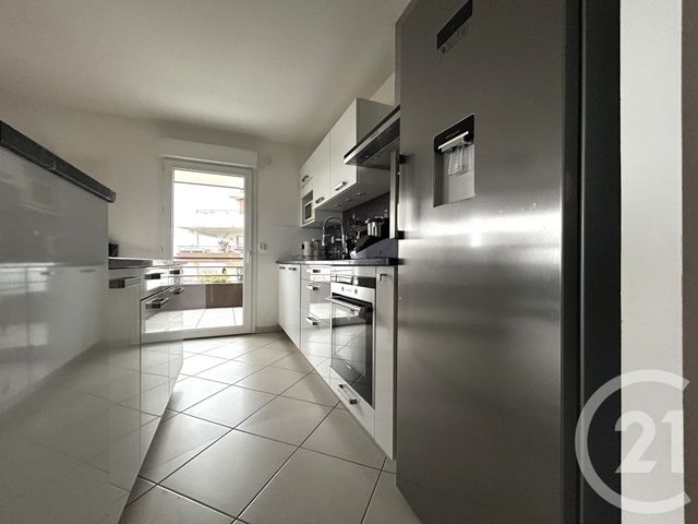 Appartement F3 &agrave; louer - 3 pi&egrave;ces - 77,29 m2 - St Julien En Genevois - 74 - RHONE-ALPES