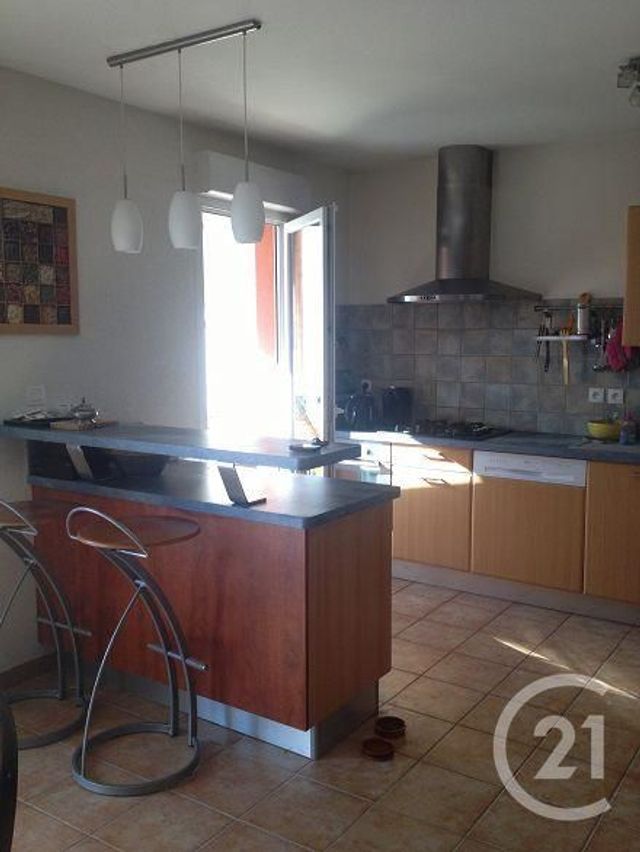 Appartement F3 &agrave; louer - 3 pi&egrave;ces - 73,13 m2 - Ferney Voltaire - 01 - RHONE-ALPES