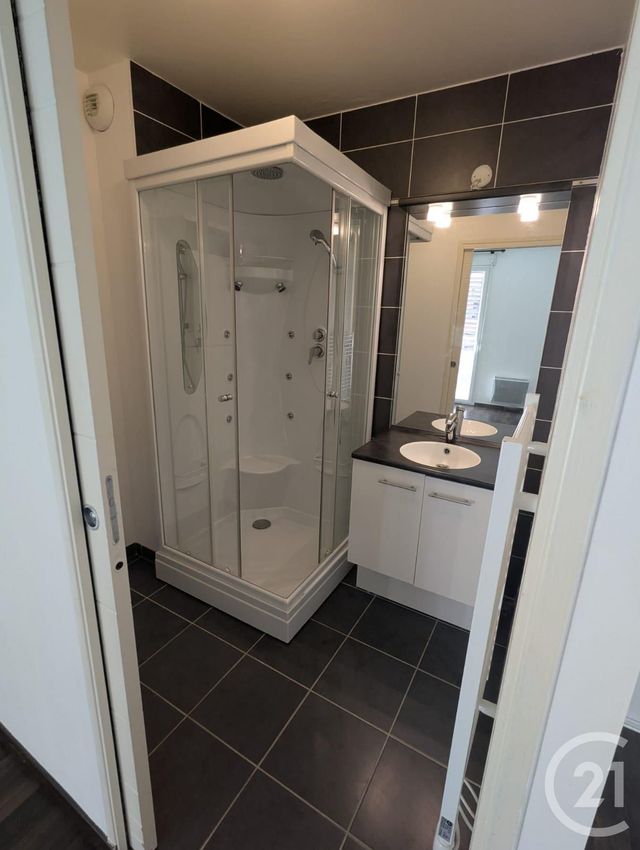 Appartement F4 &agrave; louer - 4 pi&egrave;ces - 83,19 m2 - St Julien En Genevois - 74 - RHONE-ALPES