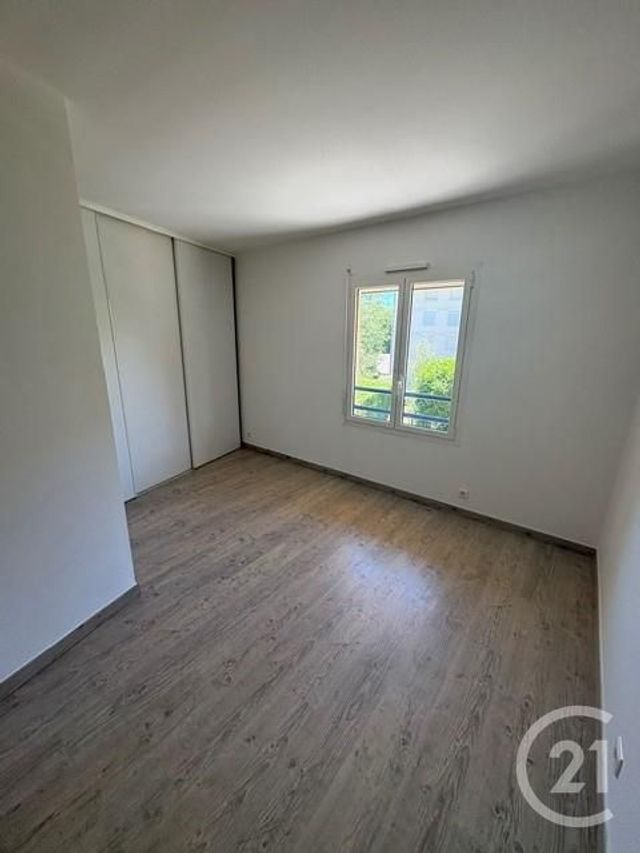 Appartement F5 &agrave; louer - 4 pi&egrave;ces - 87 m2 - St Julien En Genevois - 74 - RHONE-ALPES