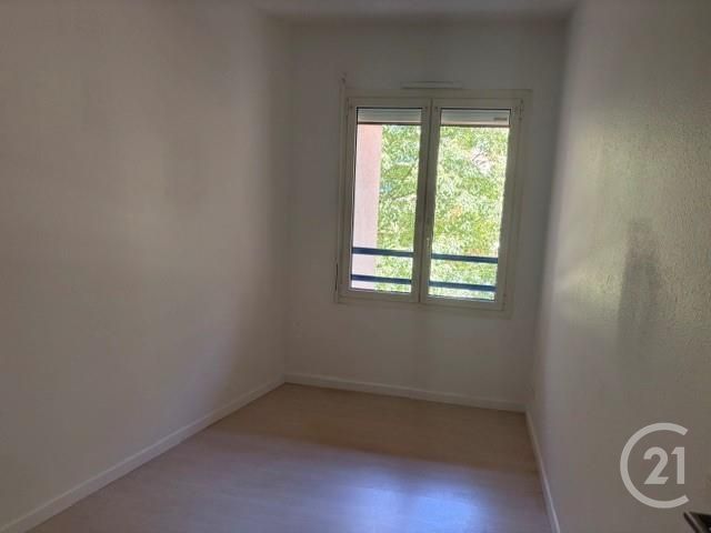 Appartement F5 &agrave; louer - 4 pi&egrave;ces - 87 m2 - St Julien En Genevois - 74 - RHONE-ALPES