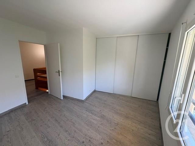 Appartement F5 &agrave; louer - 4 pi&egrave;ces - 87 m2 - St Julien En Genevois - 74 - RHONE-ALPES