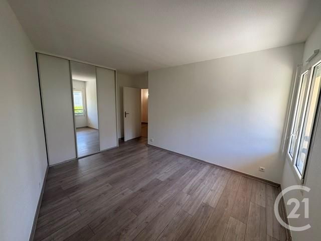 Appartement F5 &agrave; louer - 4 pi&egrave;ces - 87 m2 - St Julien En Genevois - 74 - RHONE-ALPES