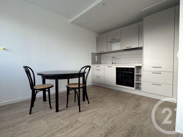 Appartement F2 &agrave; louer - 2 pi&egrave;ces - 50,62 m2 - St Julien En Genevois - 74 - RHONE-ALPES