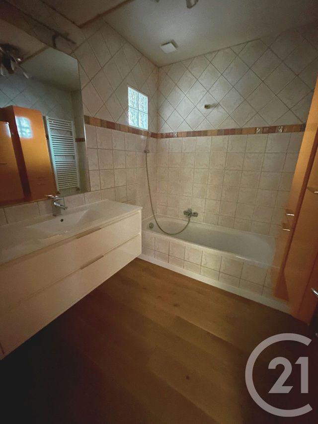 Appartement F4 &agrave; louer - 4 pi&egrave;ces - 75,19 m2 - Annemasse - 74 - RHONE-ALPES