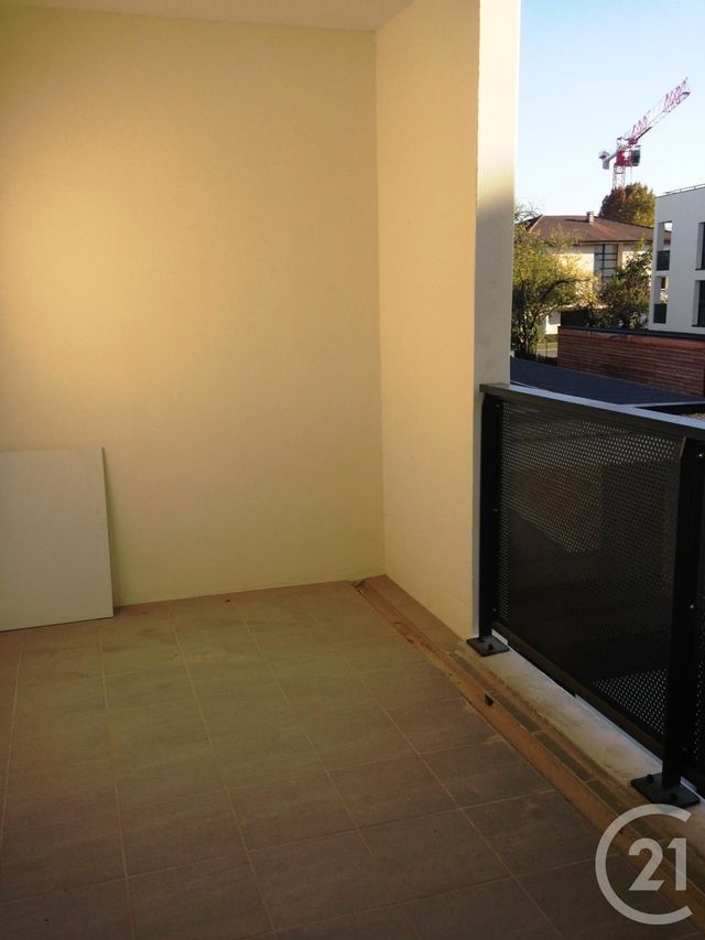 Appartement F3 &agrave; louer - 3 pi&egrave;ces - 64,17 m2 - Ferney Voltaire - 01 - RHONE-ALPES