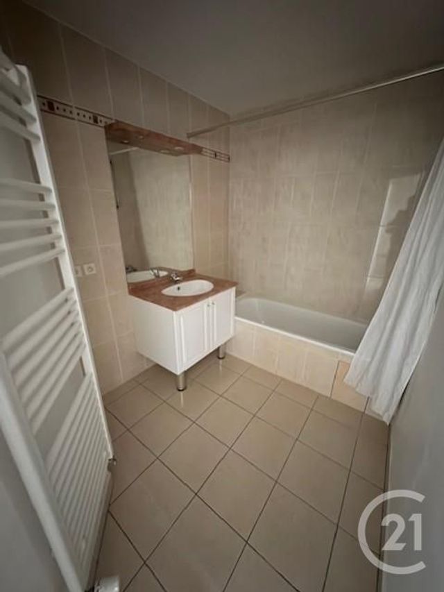 Appartement F3 &agrave; louer - 3 pi&egrave;ces - 49,69 m2 - Ambilly - 74 - RHONE-ALPES