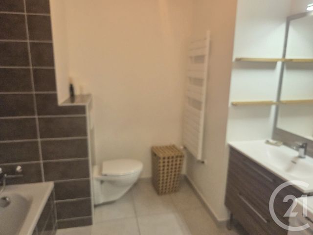 Appartement F2 &agrave; louer - 2 pi&egrave;ces - 43,98 m2 - Crozet - 01 - RHONE-ALPES