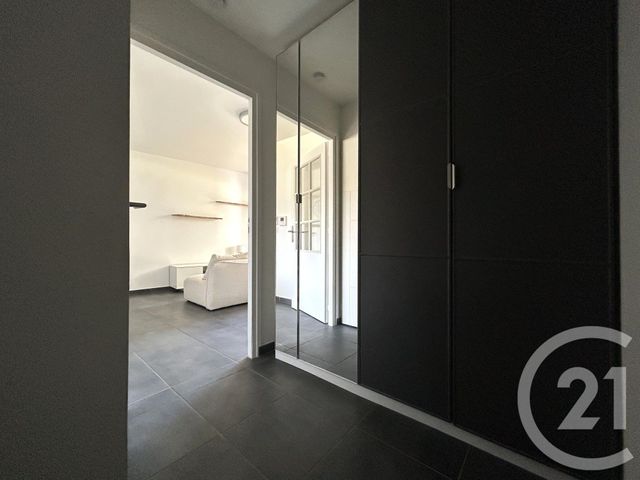 Appartement T1 &agrave; louer - 1 pi&egrave;ce - 38,02 m2 - St Julien En Genevois - 74 - RHONE-ALPES