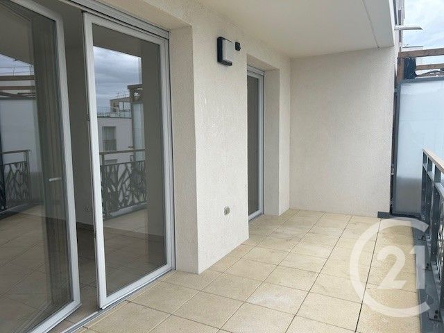 Appartement F4 &agrave; louer - 4 pi&egrave;ces - 87,74 m2 - Ferney Voltaire - 01 - RHONE-ALPES