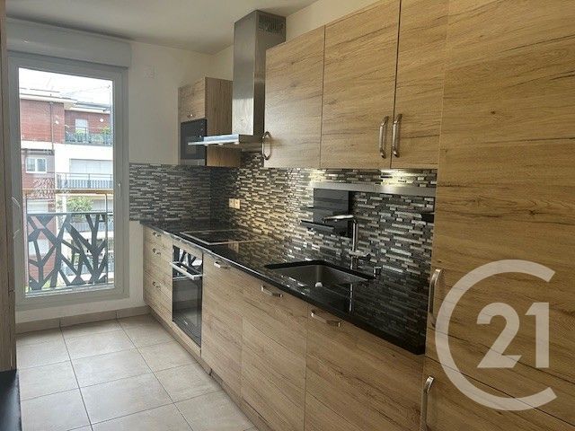 Appartement F4 &agrave; louer - 4 pi&egrave;ces - 87,74 m2 - Ferney Voltaire - 01 - RHONE-ALPES