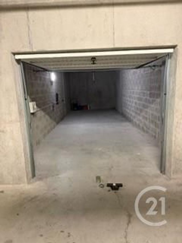 Parking &agrave; louer - 20 m2 - Vetraz Monthoux - 74 - RHONE-ALPES