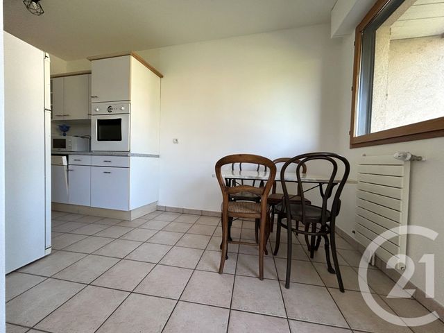 Appartement T3 &agrave; louer - 3 pi&egrave;ces - 66,71 m2 - St Julien En Genevois - 74 - RHONE-ALPES