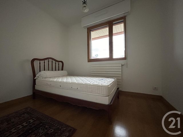 Appartement T3 &agrave; louer - 3 pi&egrave;ces - 66,71 m2 - St Julien En Genevois - 74 - RHONE-ALPES