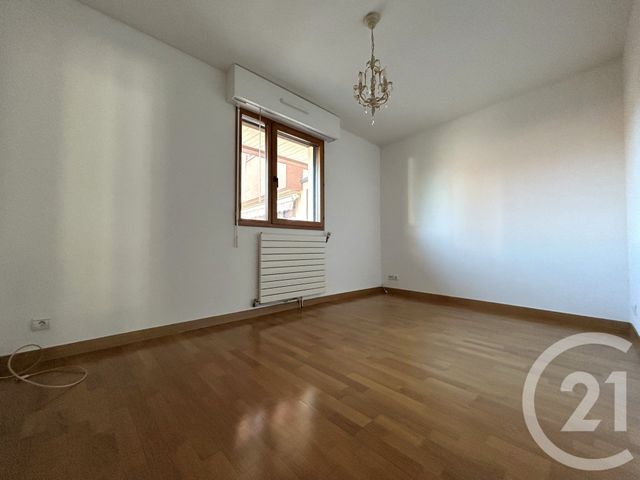 Appartement T3 &agrave; louer - 3 pi&egrave;ces - 66,71 m2 - St Julien En Genevois - 74 - RHONE-ALPES