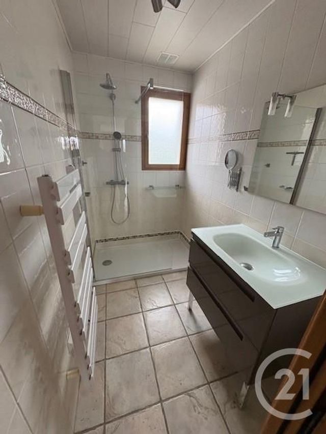 Maison &agrave; louer - 5 pi&egrave;ces - 114 m2 - Fillinges - 74 - RHONE-ALPES