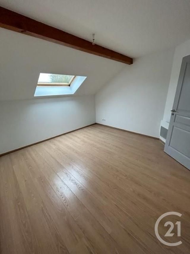 Maison &agrave; louer - 5 pi&egrave;ces - 104,01 m2 - Bons En Chablais - 74 - RHONE-ALPES