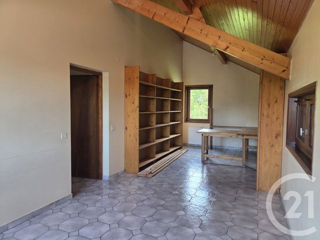 Maison &agrave; louer - 6 pi&egrave;ces - 200 m2 - St Genis Pouilly - 01 - RHONE-ALPES