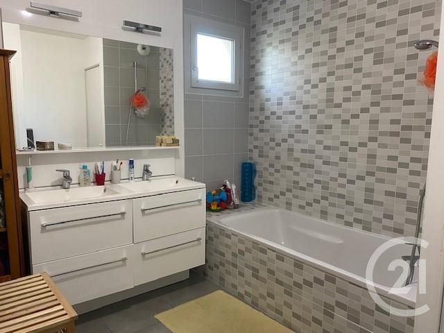 Appartement T4 &agrave; louer - 4 pi&egrave;ces - 94,35 m2 - Ornex - 01 - RHONE-ALPES