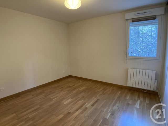 Appartement F4 &agrave; louer - 4 pi&egrave;ces - 88,75 m2 - St Julien En Genevois - 74 - RHONE-ALPES