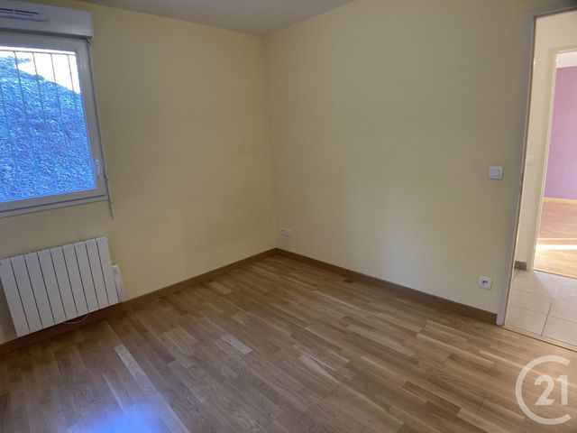 Appartement F4 &agrave; louer - 4 pi&egrave;ces - 88,75 m2 - St Julien En Genevois - 74 - RHONE-ALPES