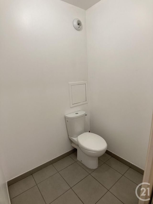 Appartement F4 &agrave; louer - 4 pi&egrave;ces - 88,75 m2 - St Julien En Genevois - 74 - RHONE-ALPES