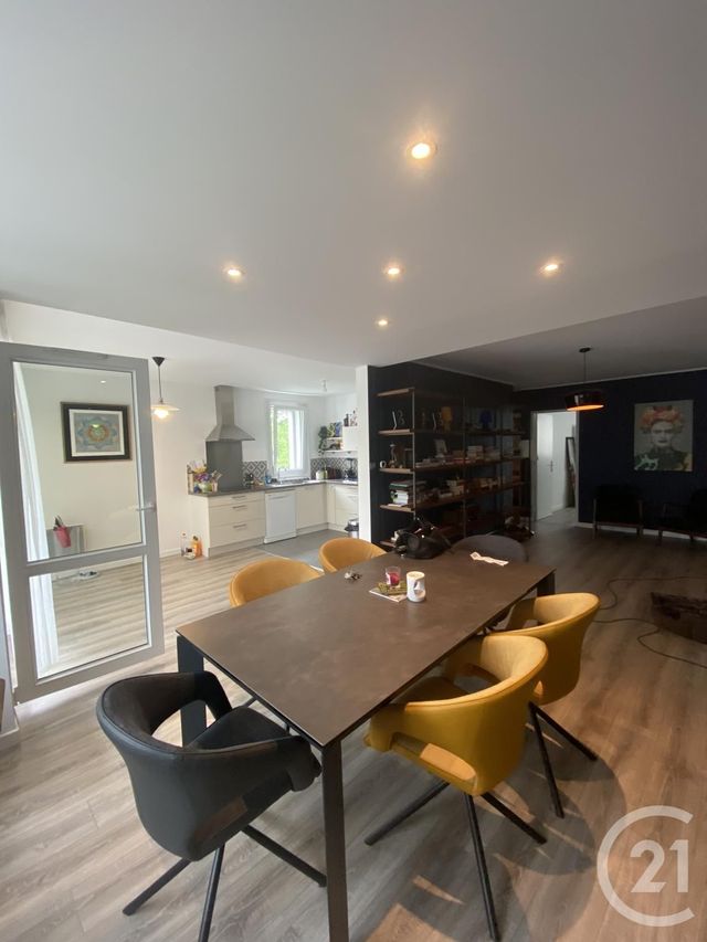 Appartement F4 &agrave; louer - 4 pi&egrave;ces - 96,88 m2 - St Julien En Genevois - 74 - RHONE-ALPES