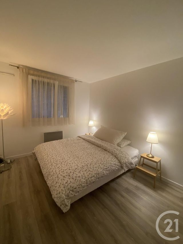 Appartement F4 &agrave; louer - 4 pi&egrave;ces - 96,88 m2 - St Julien En Genevois - 74 - RHONE-ALPES