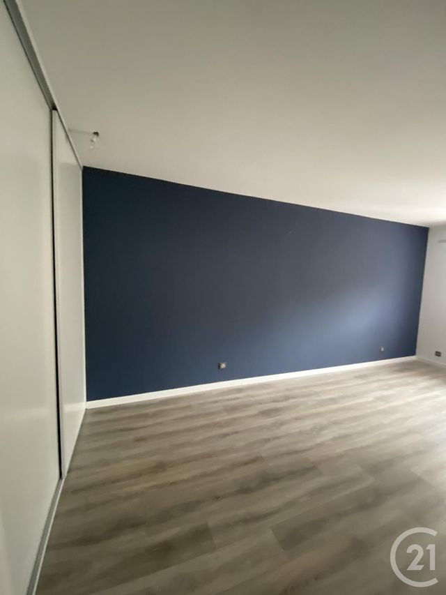 Appartement F4 &agrave; louer - 4 pi&egrave;ces - 96,88 m2 - St Julien En Genevois - 74 - RHONE-ALPES