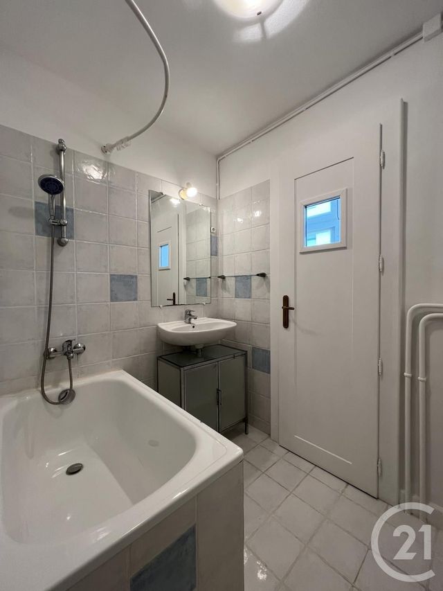 Appartement F3 &agrave; louer - 3 pi&egrave;ces - 56,38 m2 - Annemasse - 74 - RHONE-ALPES