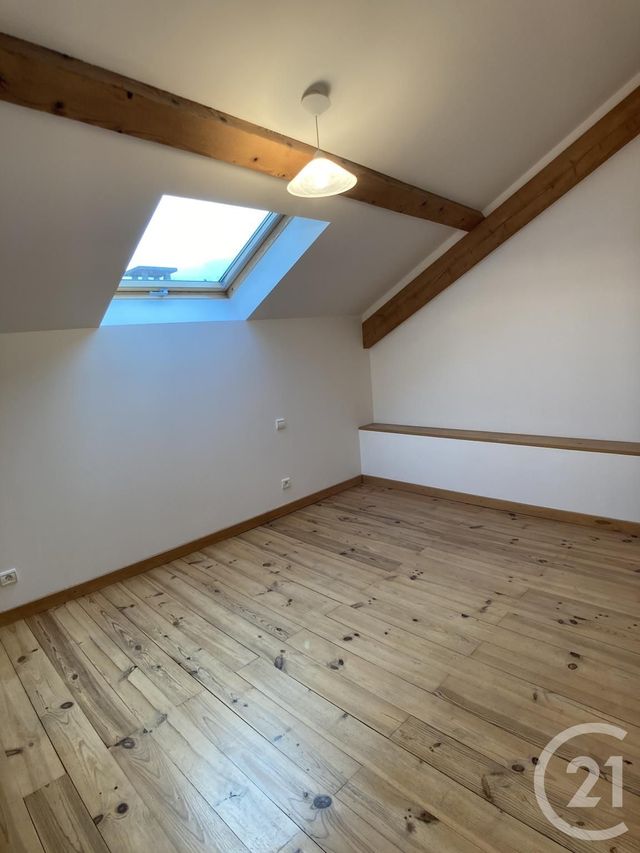 Appartement F4 &agrave; louer - 4 pi&egrave;ces - 96,70 m2 - Ornex - 01 - RHONE-ALPES