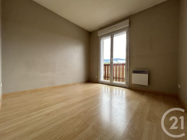 Appartement T4 &agrave; louer - 4 pi&egrave;ces - 60,84 m2 - St Julien En Genevois - 74 - RHONE-ALPES