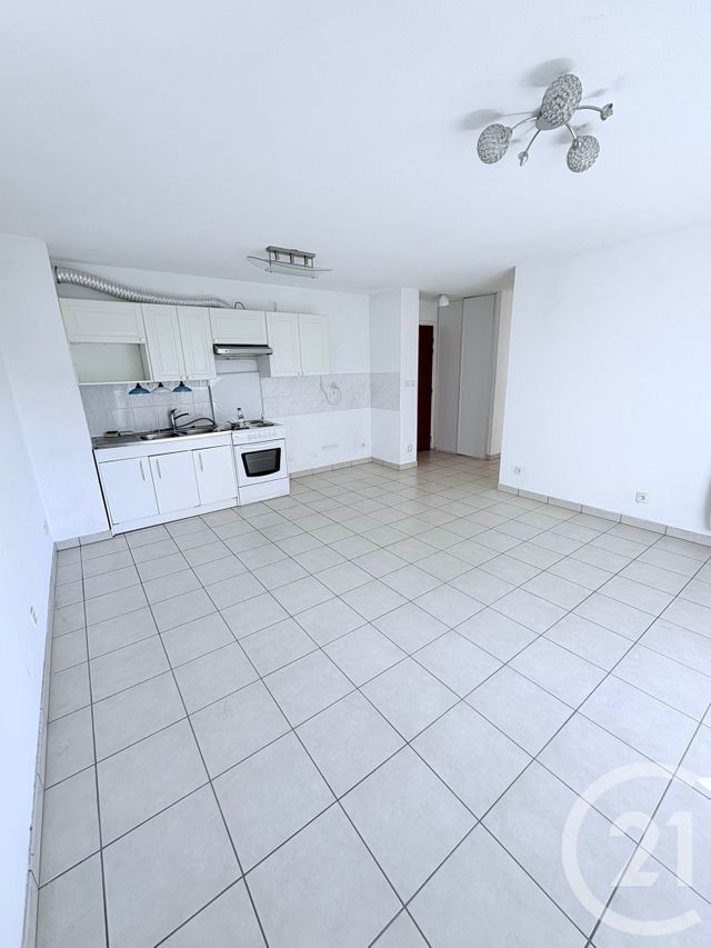 Appartement F3 &agrave; louer - 3 pi&egrave;ces - 49,23 m2 - Ambilly - 74 - RHONE-ALPES