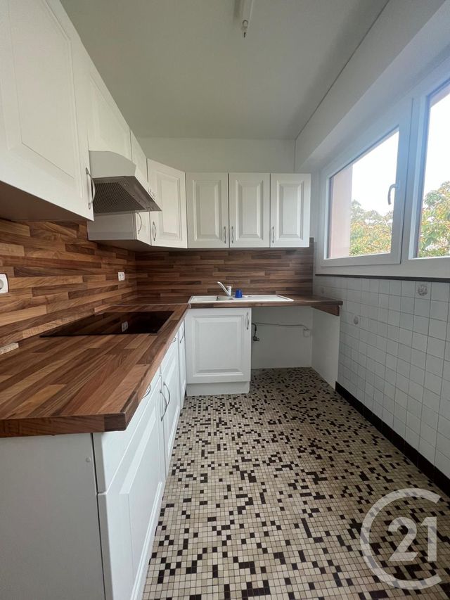 Appartement F1 &agrave; louer - 1 pi&egrave;ce - 38,72 m2 - Gaillard - 74 - RHONE-ALPES