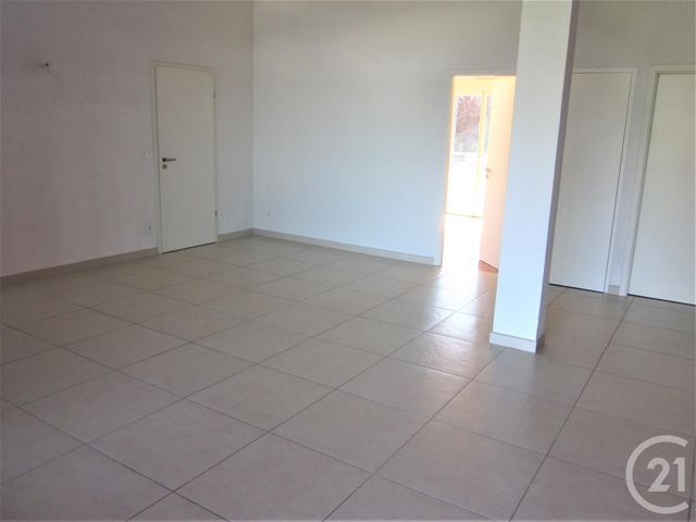 Appartement F4 &agrave; louer - 4 pi&egrave;ces - 97 m2 - Archamps - 74 - RHONE-ALPES