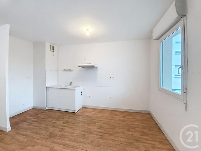 Appartement T3 &agrave; vendre - 3 pi&egrave;ces - 70,56 m2 - Poitiers - 86 - POITOU-CHARENTES