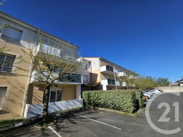 Appartement T2 &agrave; vendre - 2 pi&egrave;ces - 48,25 m2 - Neuville De Poitou - 86 - POITOU-CHARENTES