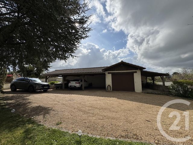 Maison &agrave; vendre - 7 pi&egrave;ces - 160 m2 - Biard - 86 - POITOU-CHARENTES