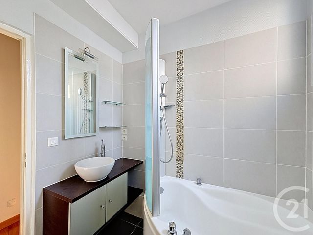 Appartement T3 &agrave; vendre - 3 pi&egrave;ces - 69,14 m2 - Poitiers - 86 - POITOU-CHARENTES