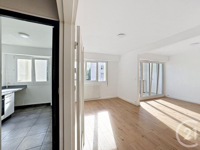 Appartement F4 &agrave; vendre - 4 pi&egrave;ces - 83,67 m2 - St Benoit - 86 - POITOU-CHARENTES