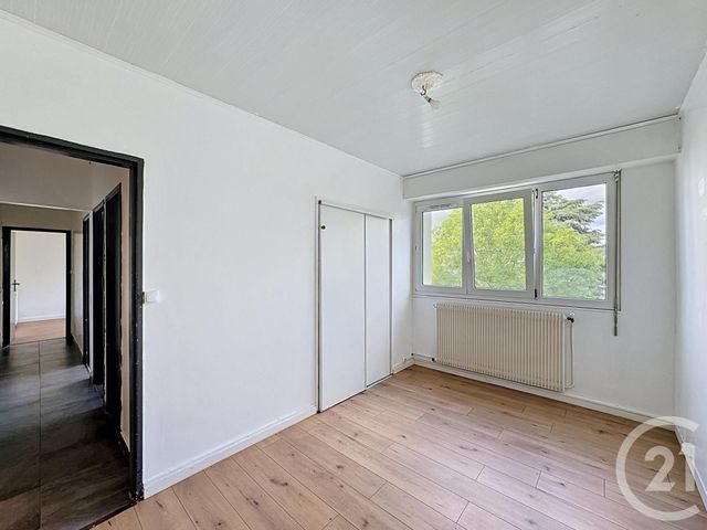 Appartement F4 &agrave; vendre - 4 pi&egrave;ces - 83,67 m2 - St Benoit - 86 - POITOU-CHARENTES
