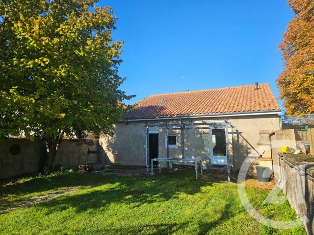 Maison &agrave; vendre - 6 pi&egrave;ces - 138 m2 - Chasseneuil Du Poitou - 86 - POITOU-CHARENTES
