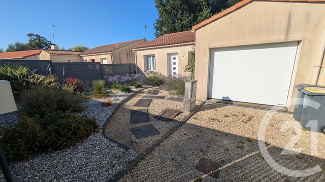 Maison à vendre - 3 pièces - 84,16 m2 - St Philbert De Grand Lieu - 44 - PAYS-DE-LOIRE